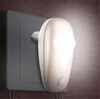 Energijos taupymo Automatinė Smart LED Šviesos Kontrolės Auto Jutiklis Nakties Šviesos Lempos Apšvietimo ES Kištukas Kambarių Namuose 100-240V